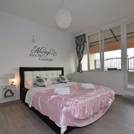 Daire Golden Wiew Penthouse Zadar
